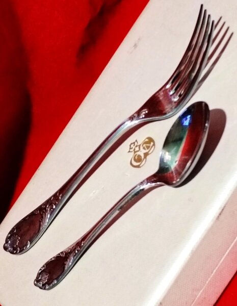 Caseta cu furculita si lingurita argintate Christofle